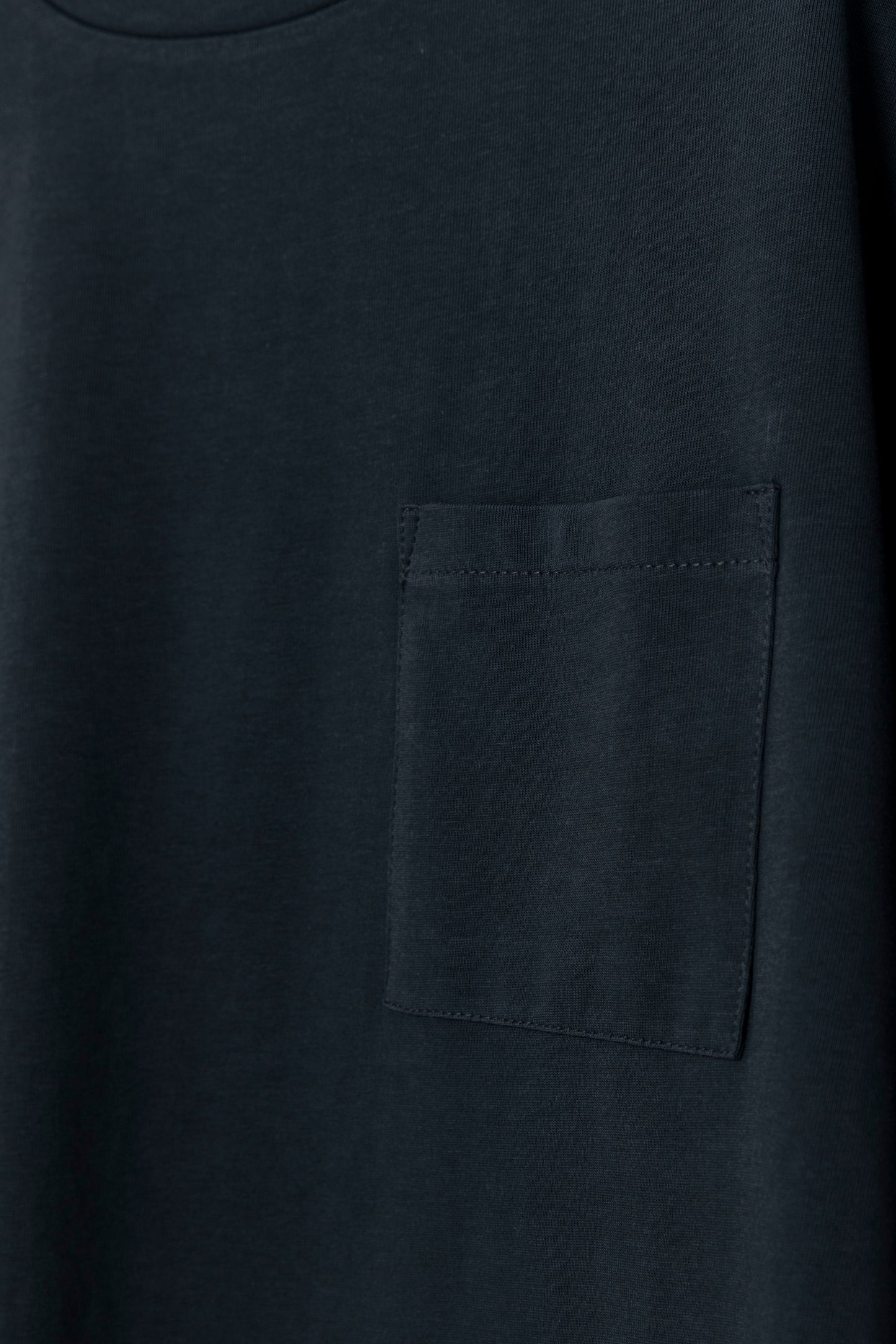 By R AW20 L/S Curve Pocket Tee