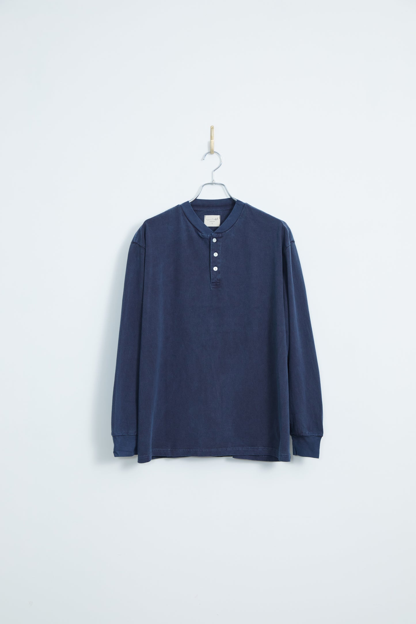 BY R AW21 L/S Henley Tee