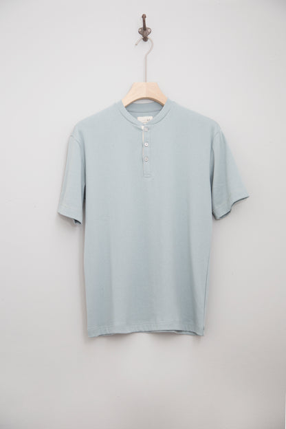 By R SS20 S/S Henley Neck